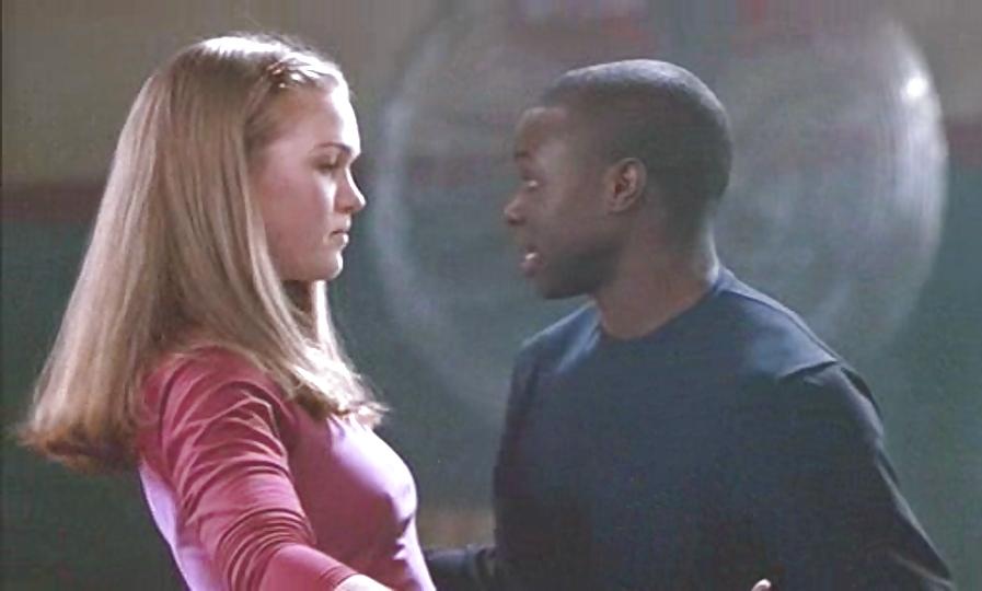17P Julia Stiles - A Very White Woman Who Loves Very Black Men 