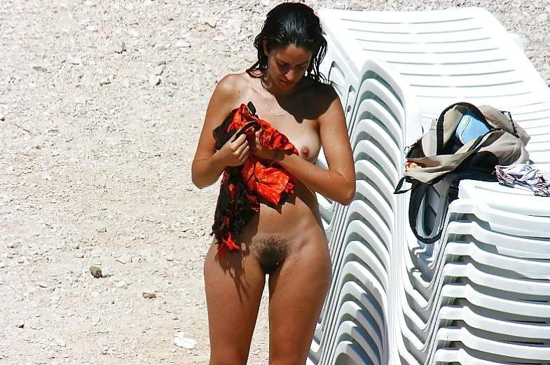 25P Beach undressing 5.