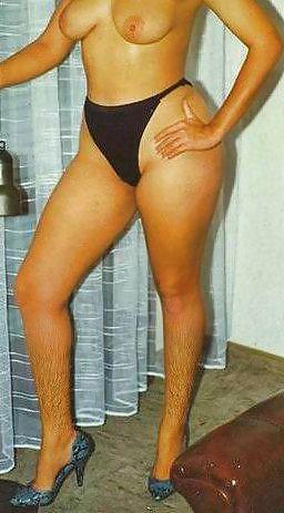 25P Love hairy legs
