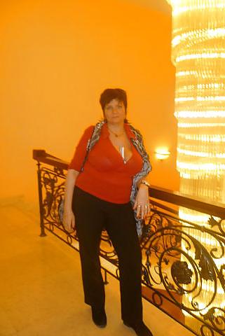 14P Busty Russian Woman 1214