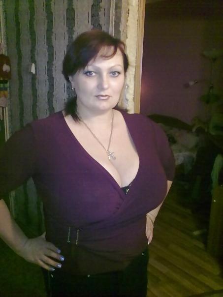 14P Busty Russian Woman 1207