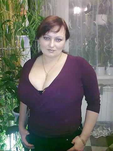 14P Busty Russian Woman 1207
