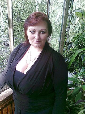 14P Busty Russian Woman 1207