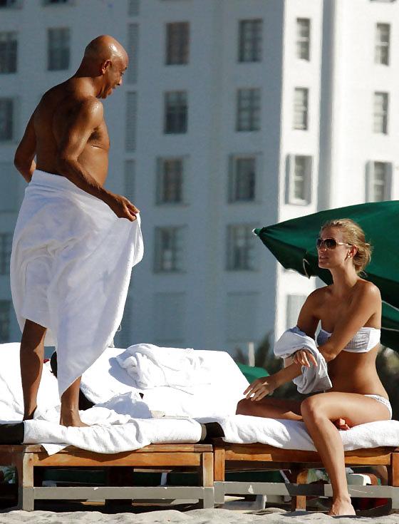 25P Beach summer interracial4