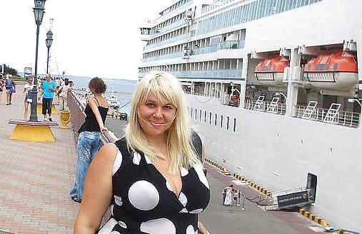 9P Busty Russian Woman 493
