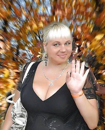 9P Busty Russian Woman 493