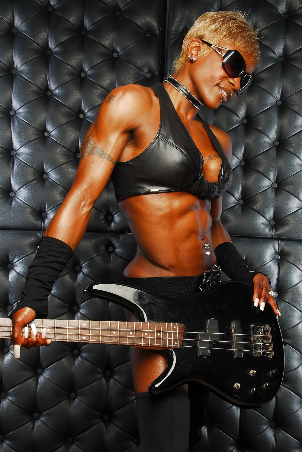 25P Fitness Girls III