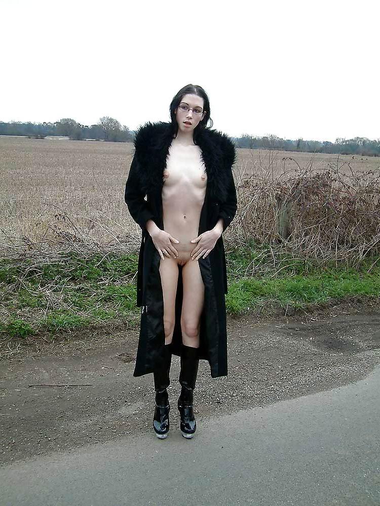 25P Wonderful Skinny Flasher