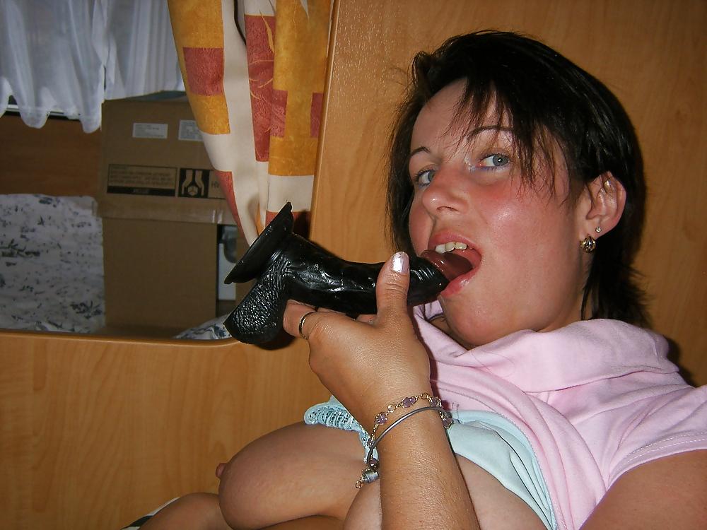 25P French milf camping