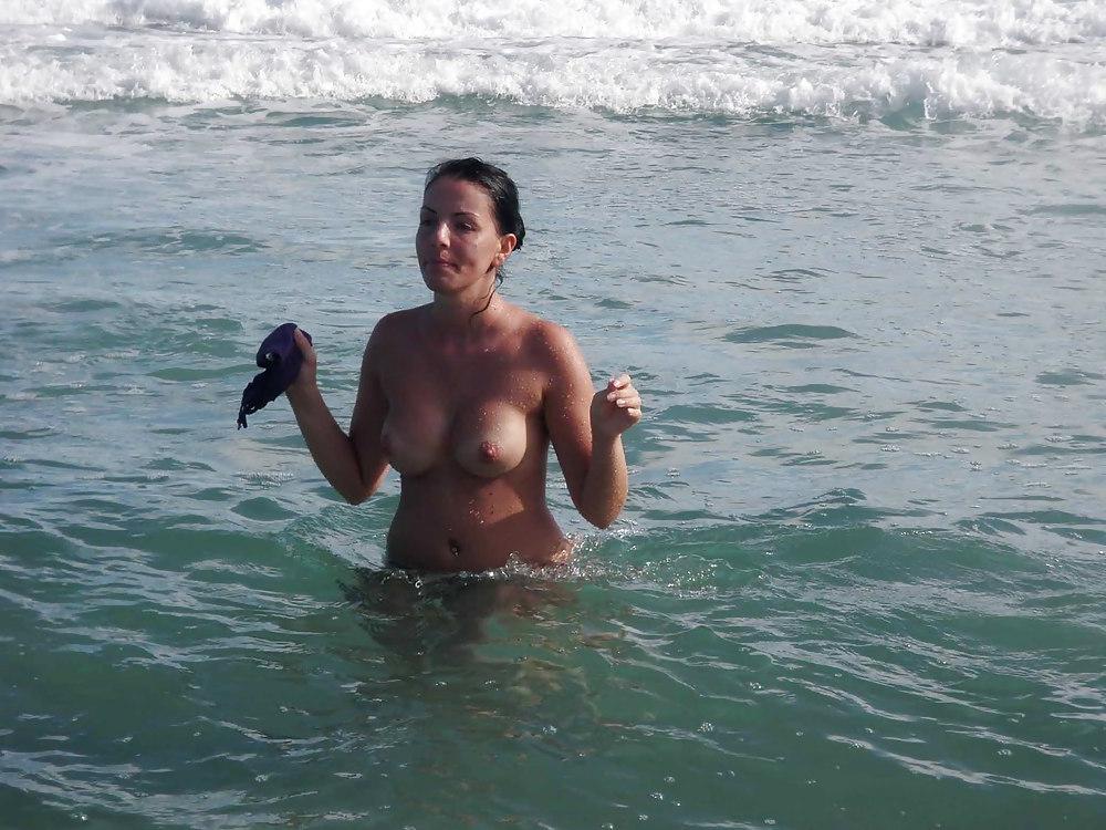 25P The beach 140