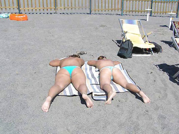 25P The beach 140