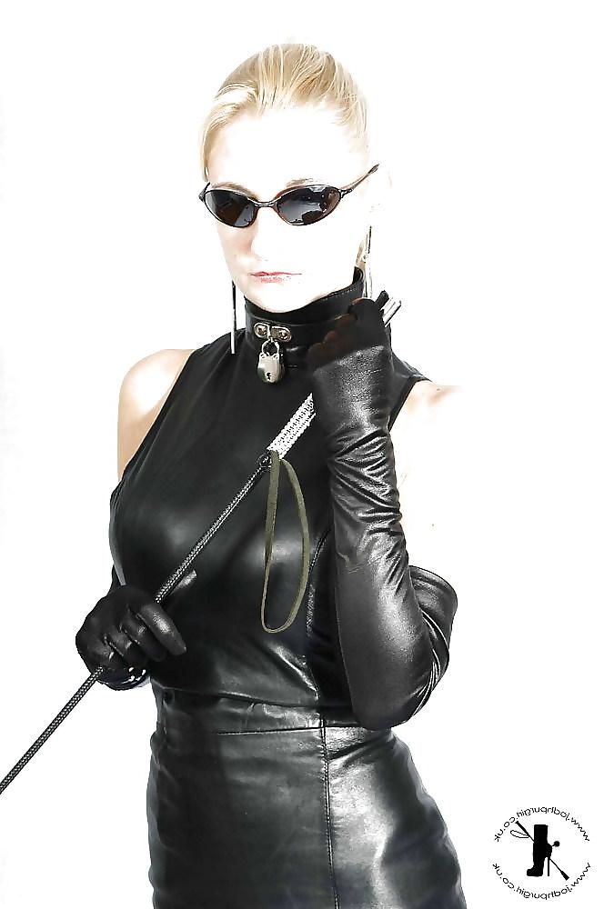 15P Find myself! Leather Mistress