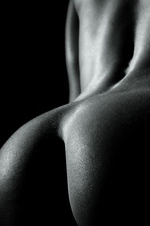 25P Caress touch glance last bit of the body has its secret 