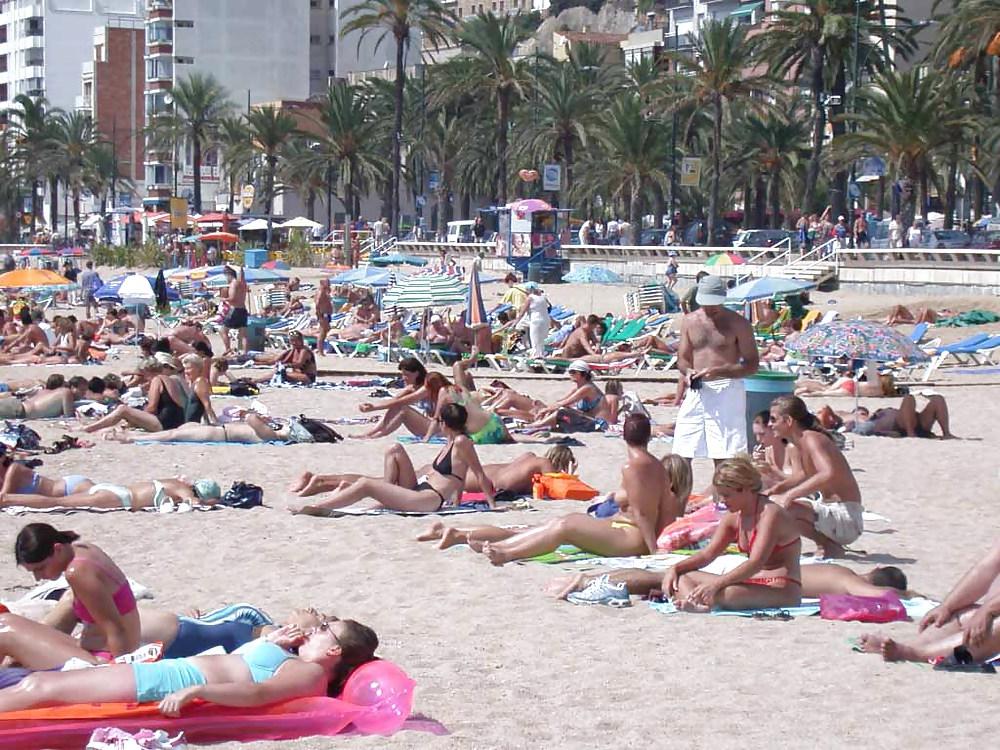25P The beach 144