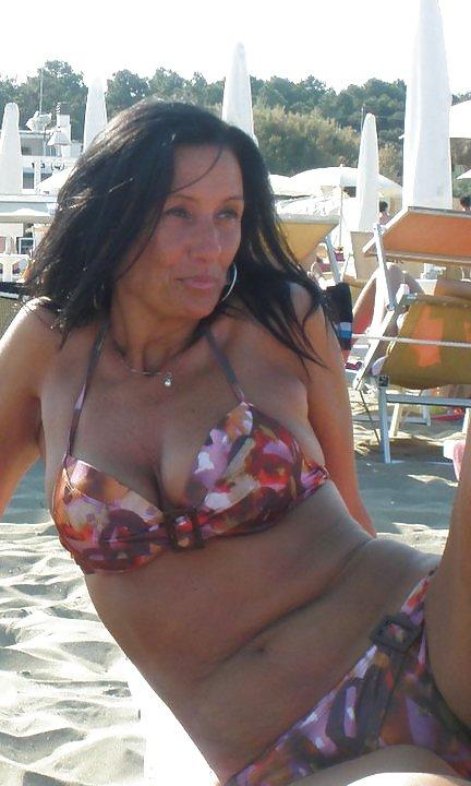 25P Italian milf: Giovanna
