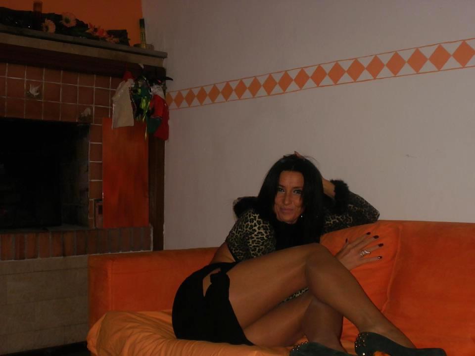 25P Italian milf: Giovanna