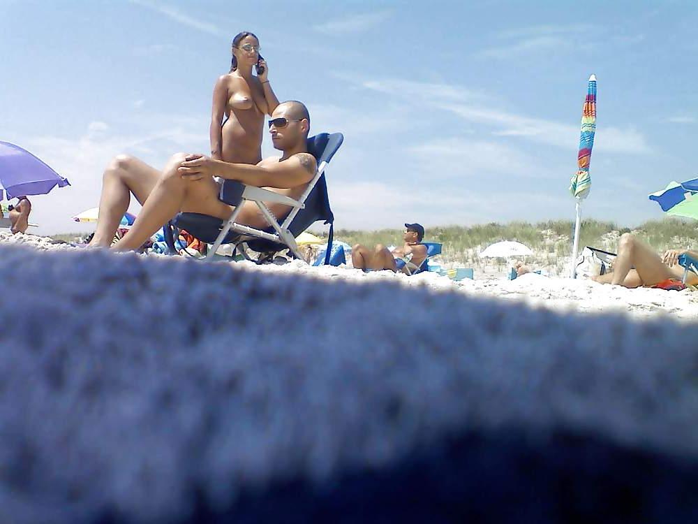 23P Voyeur on the beach