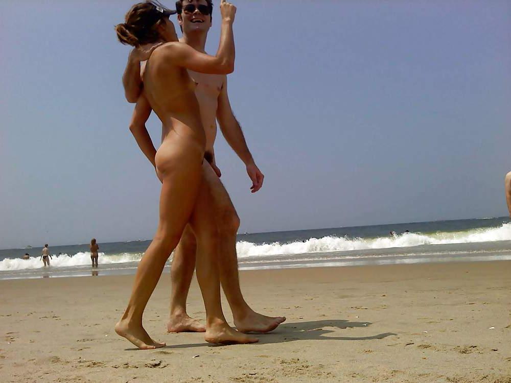 23P Voyeur on the beach