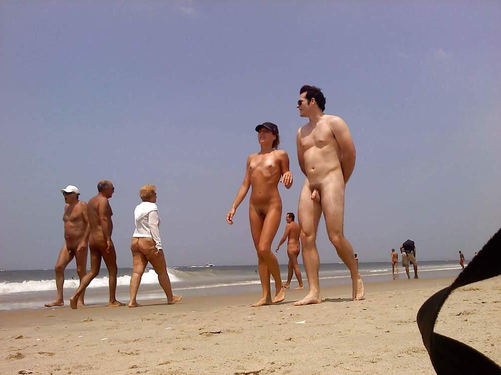 23P Voyeur on the beach
