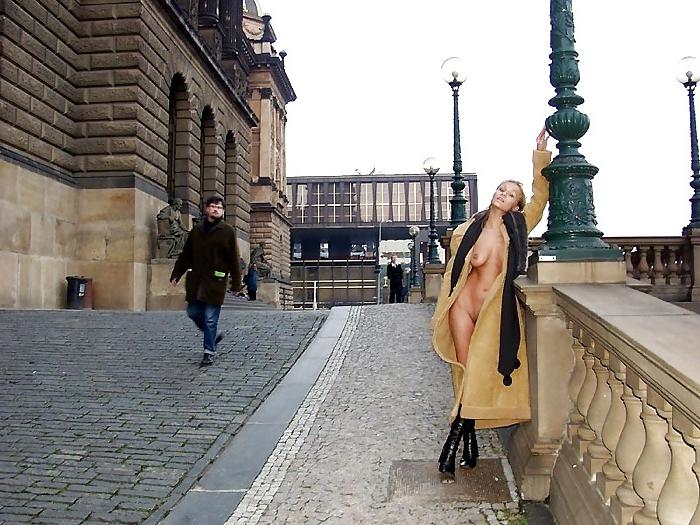 25P Public Flashing 4