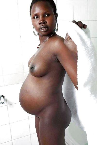 25P Beautiful Pregnant Woman