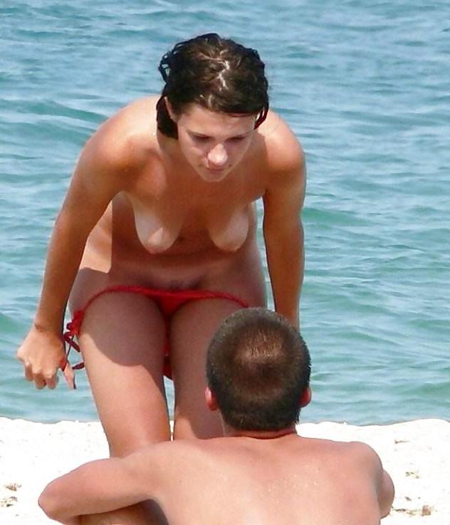 19P Beach changing bikini and clothes
