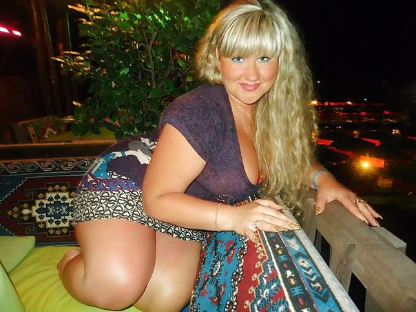 13P Busty Russian Woman 1011