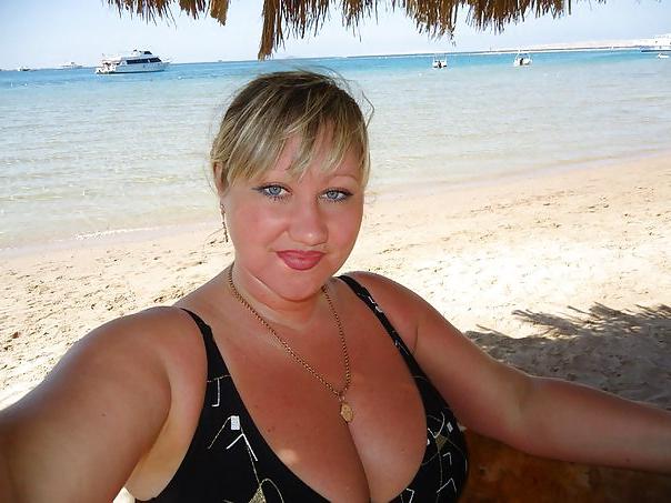 13P Busty Russian Woman 1011