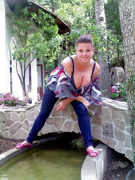 19P Busty Russian Woman 974