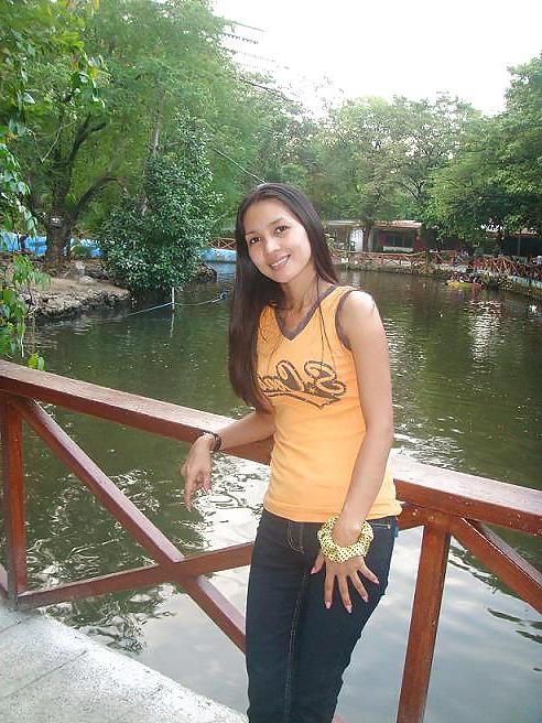 25P Filipina MILF