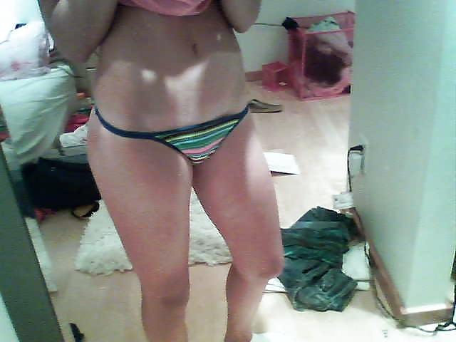 25P Beach & Bikini Girls 2