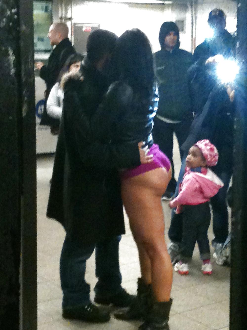11P No pants subway ride
