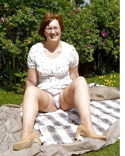 17P Ann from the countryside flashing nude