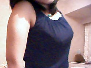 25P Filipina Flashing on Webcam