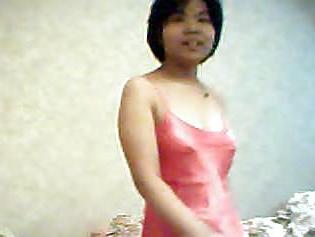 25P Filipina Flashing on Webcam