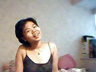 25P Filipina Flashing on Webcam