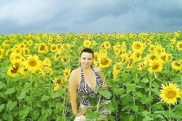 25P Iren - Ukrainian MILF with big boobs