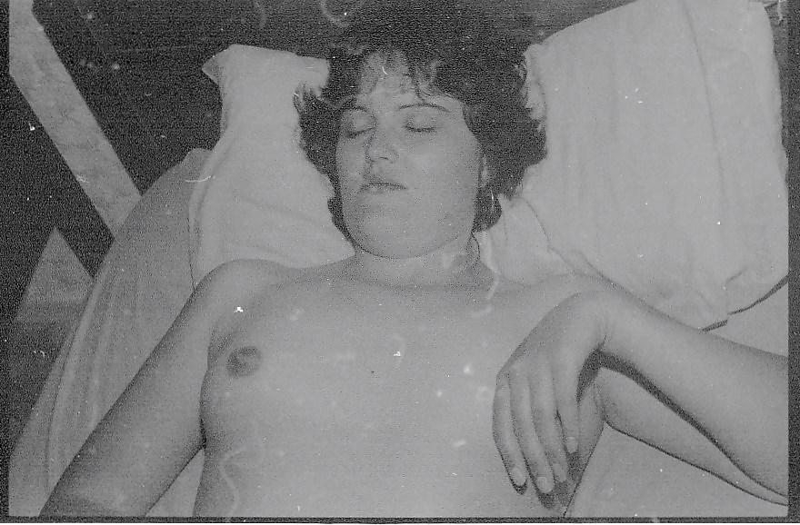 25P Zara Bush Naked more vintaged pix