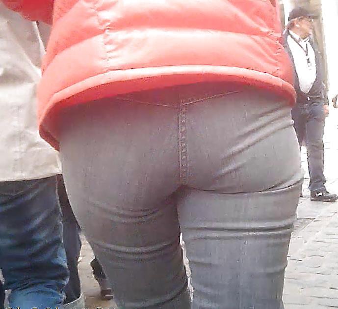 10P Asian Milf Booty