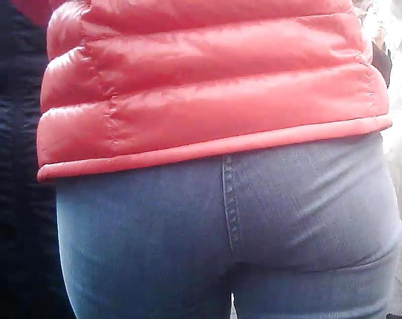 10P Asian Milf Booty