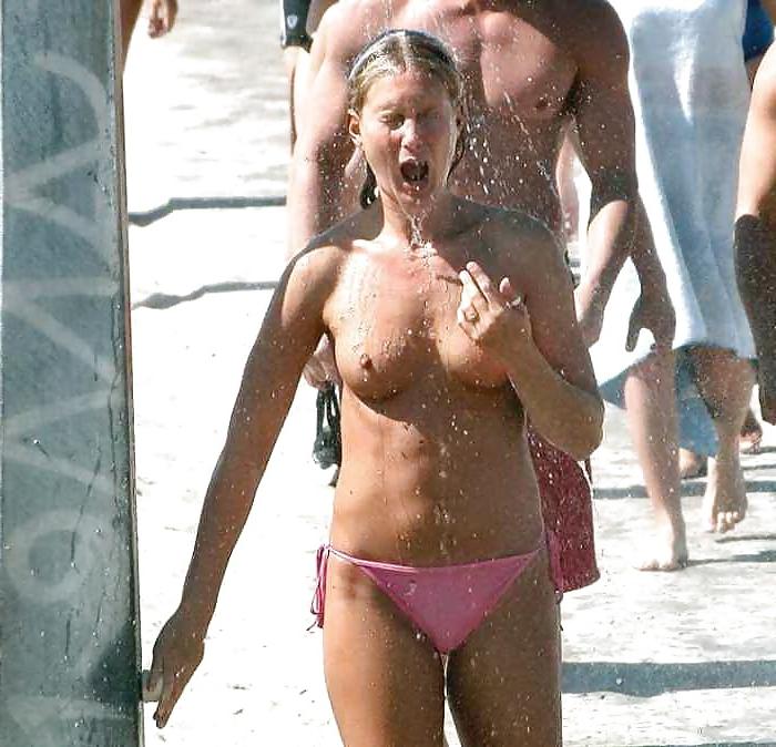 25P Topless Beach - 16