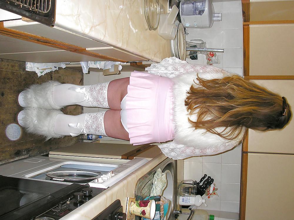 17P Hairy upskirts