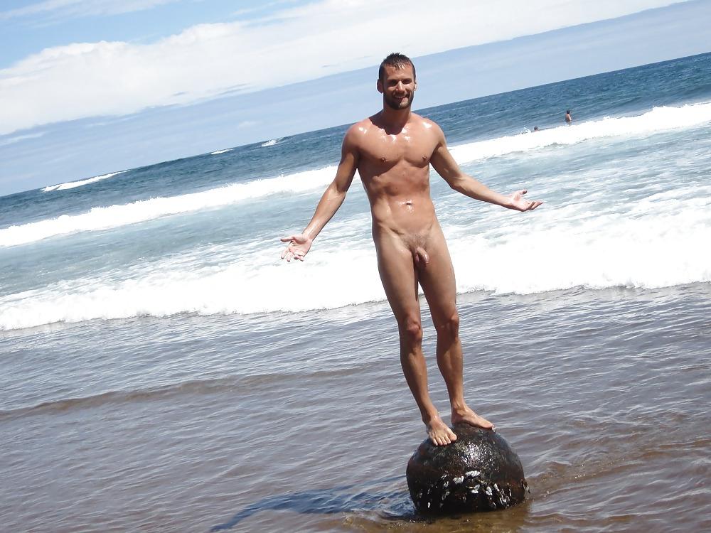25P Nude on the beach