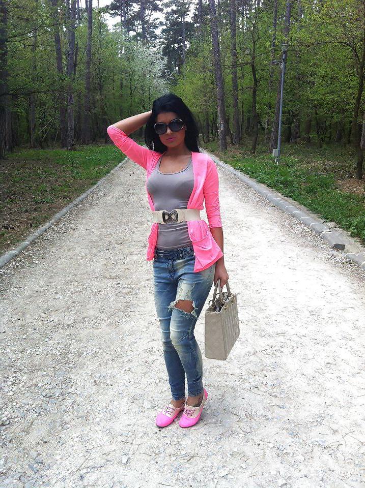 14P Romanian woman: diana