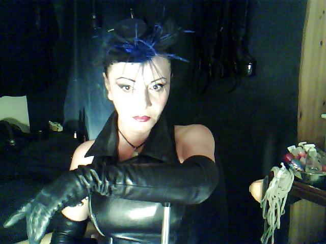 19P Mistress in Leather