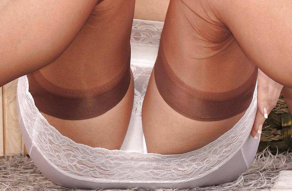 25P Nylons & Panties 3