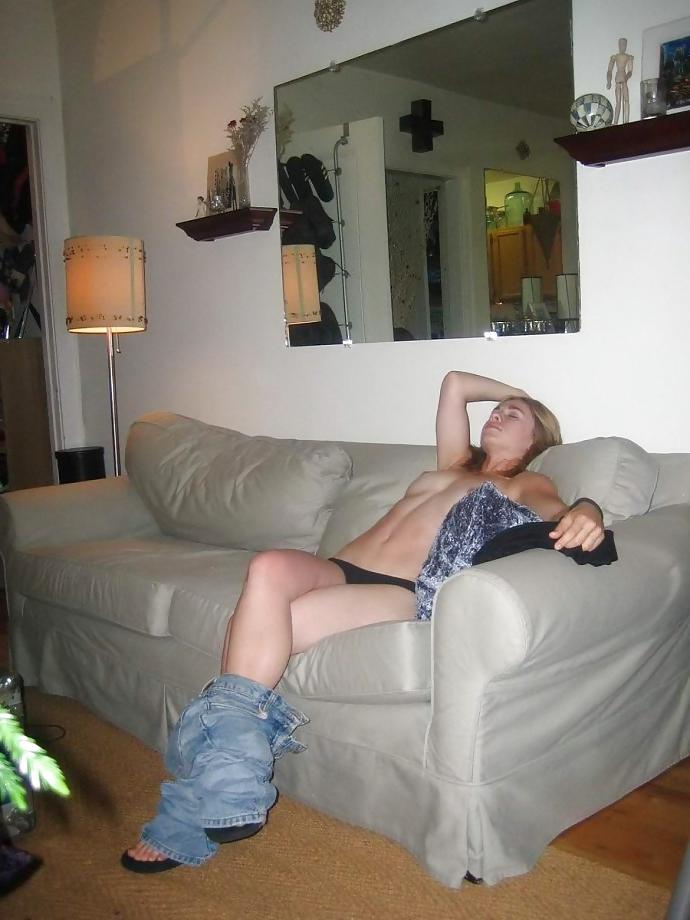18P CRazyk Girl like to flash
