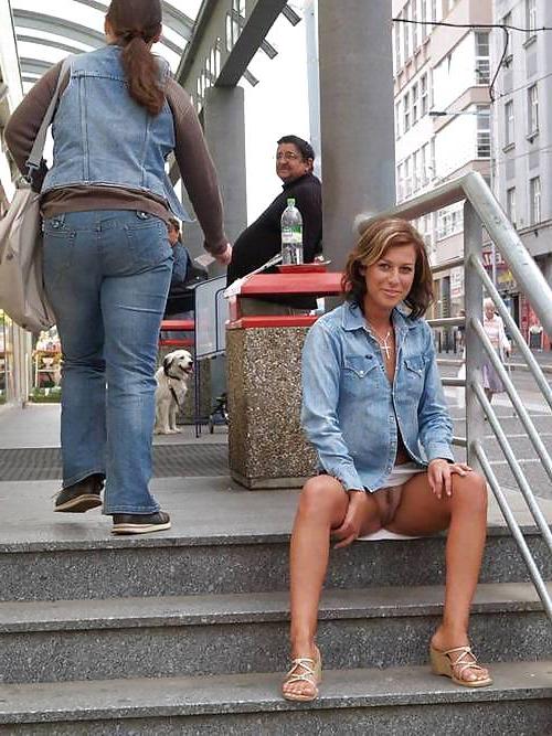 25P PUBLIC NUDITY FLASHING