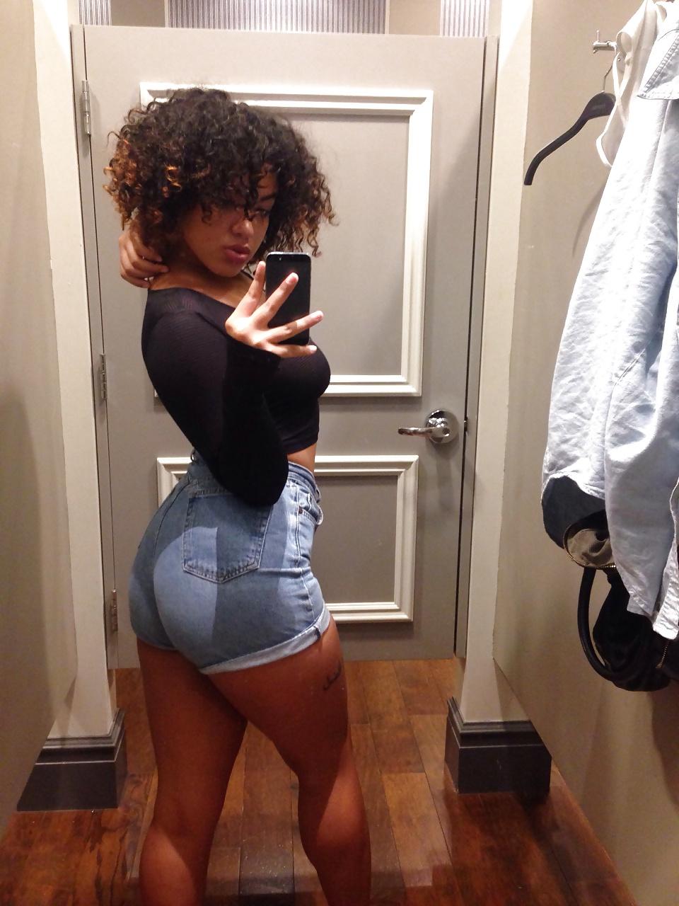 15P Black Woman: Selfies 2