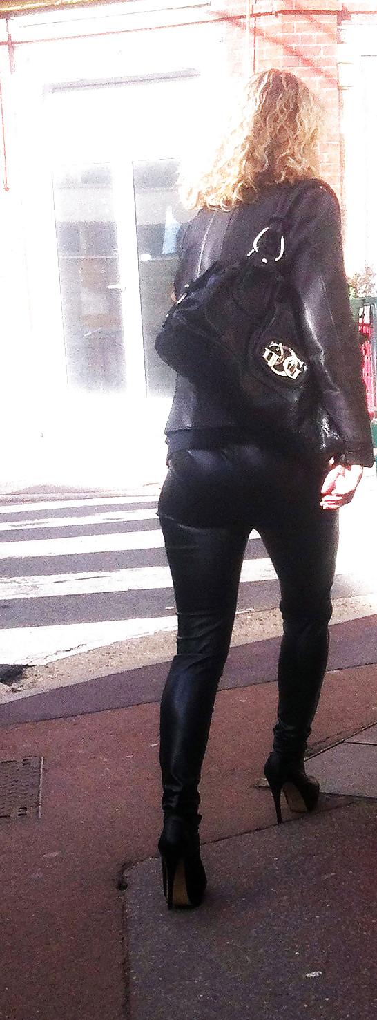 15P Mommy out in leather